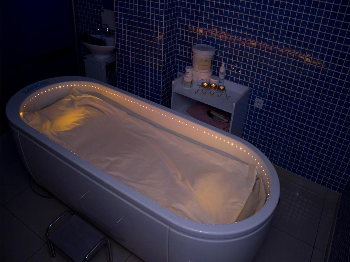 Aquatek Resort & Spa Hotel photo