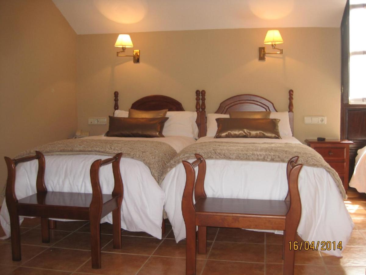 Hotel Rural Entremontes, Corao, Sepanyol - Booking.com