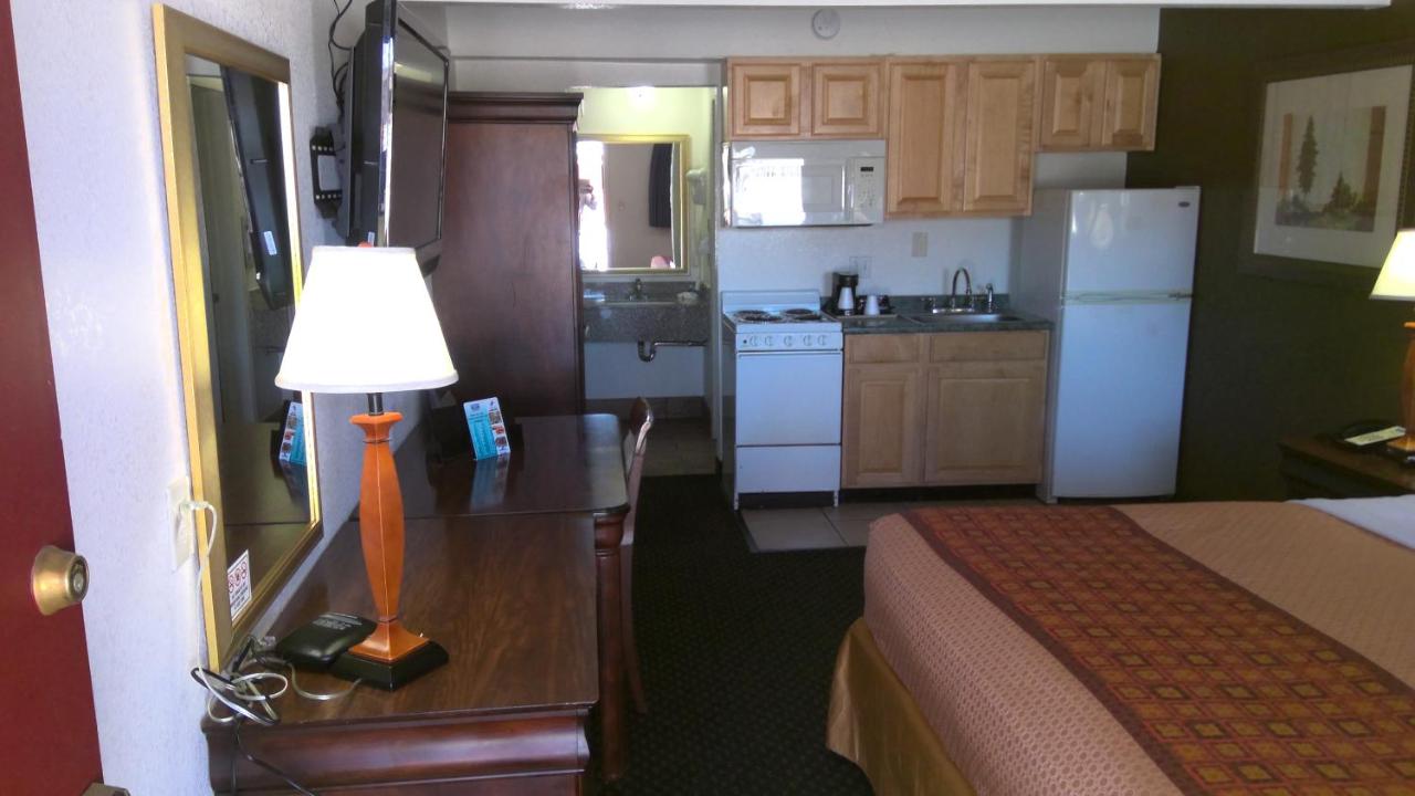First Interstate Inn — photo 12