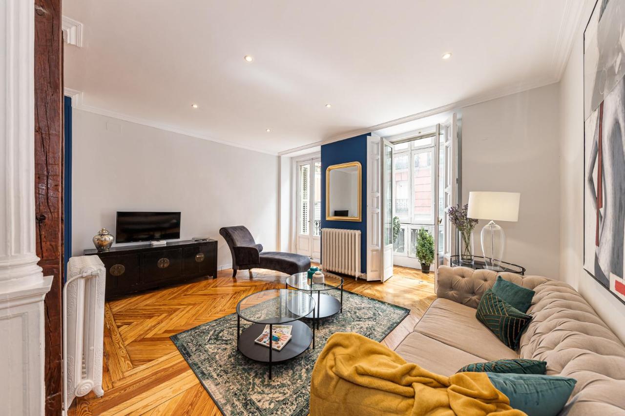 BNBHolder Stylishly Luxury PLAZA MAYOR, Madrid – Updated 2022 ...