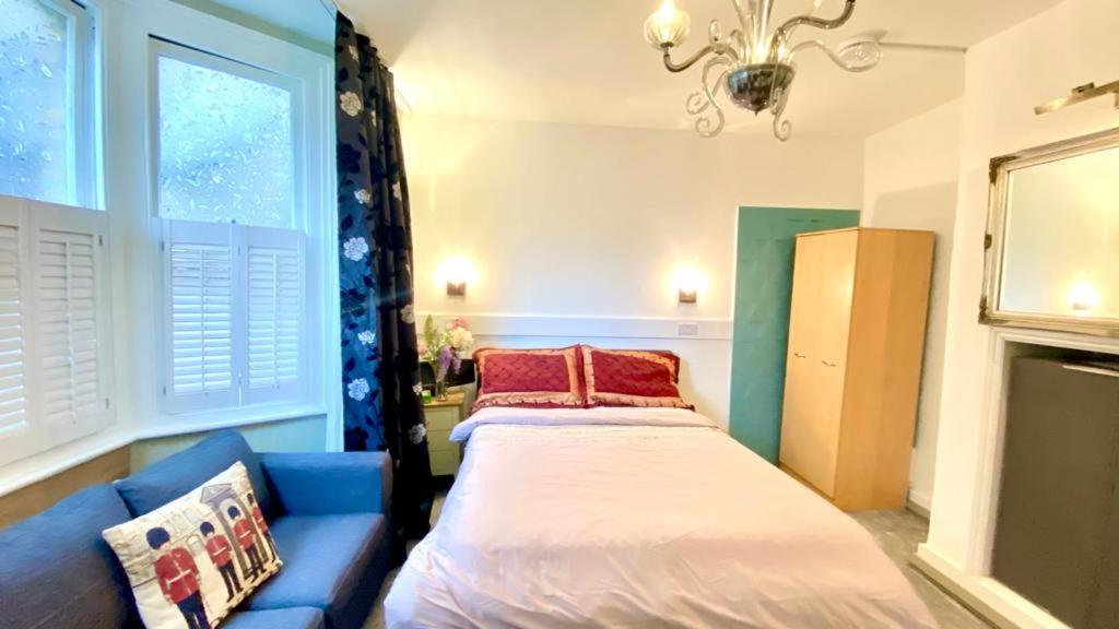 Modern and cosy studio flat - 2