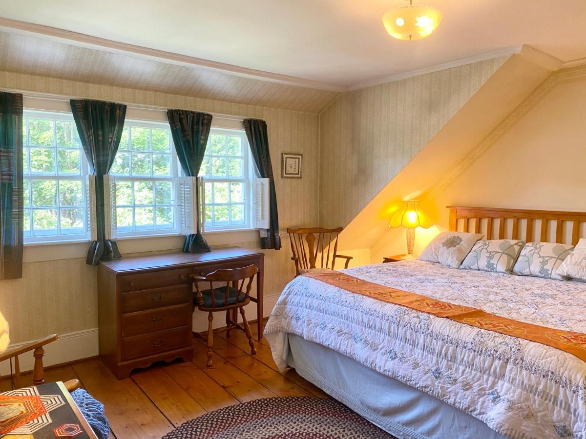 Doyles Guest House — photo 12