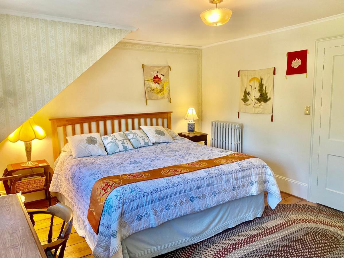 Doyles Guest House — photo 10