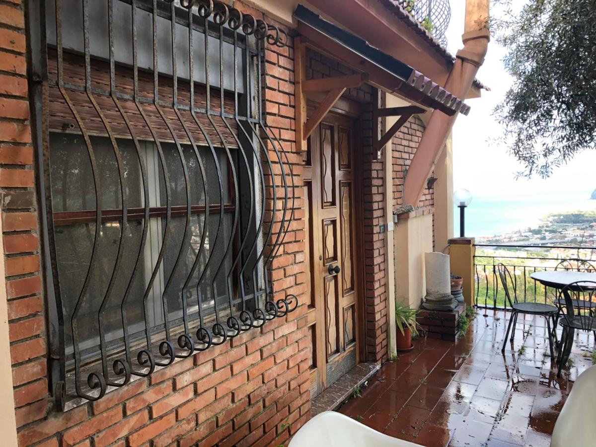 villetta Monte photo