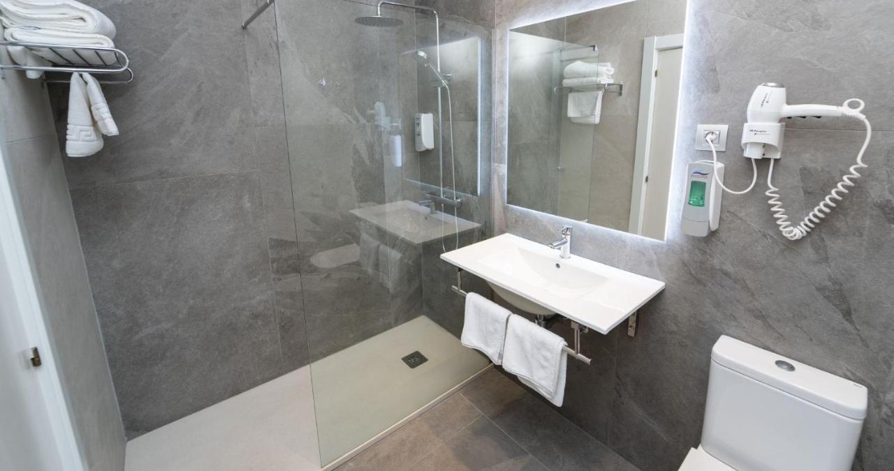 Hotel Seminario Aeropuerto Bilbao, Derio – Precios ...