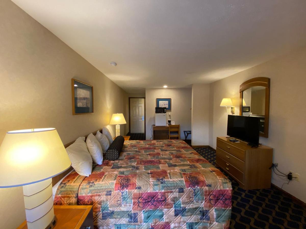 Economy Lodge — photo 6