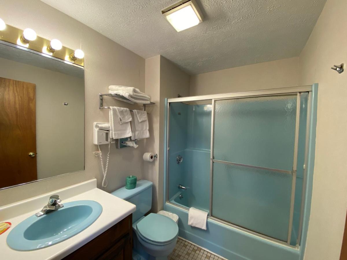 Economy Lodge — photo 2