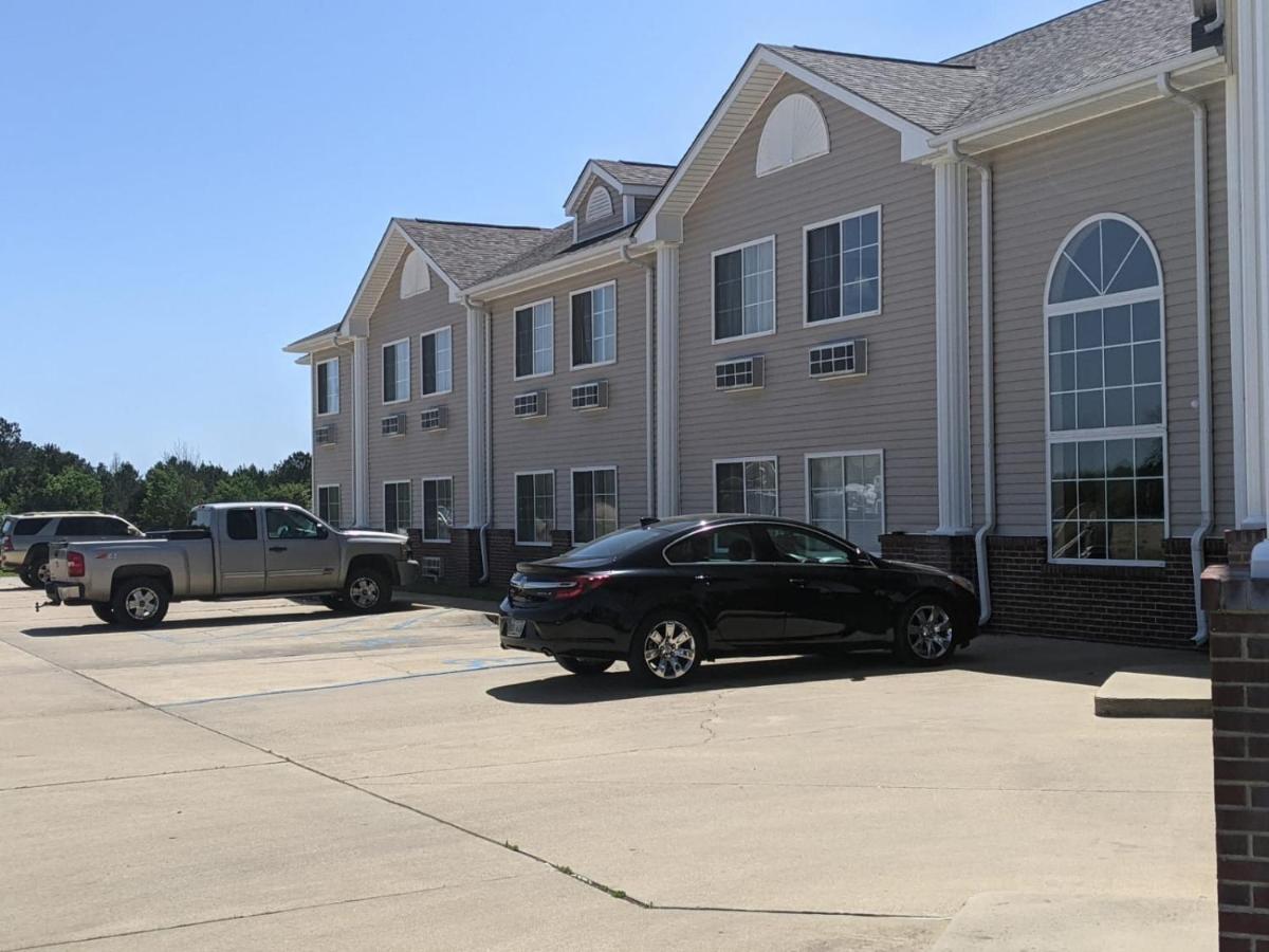 Heritage Inn & Suites — photo 15