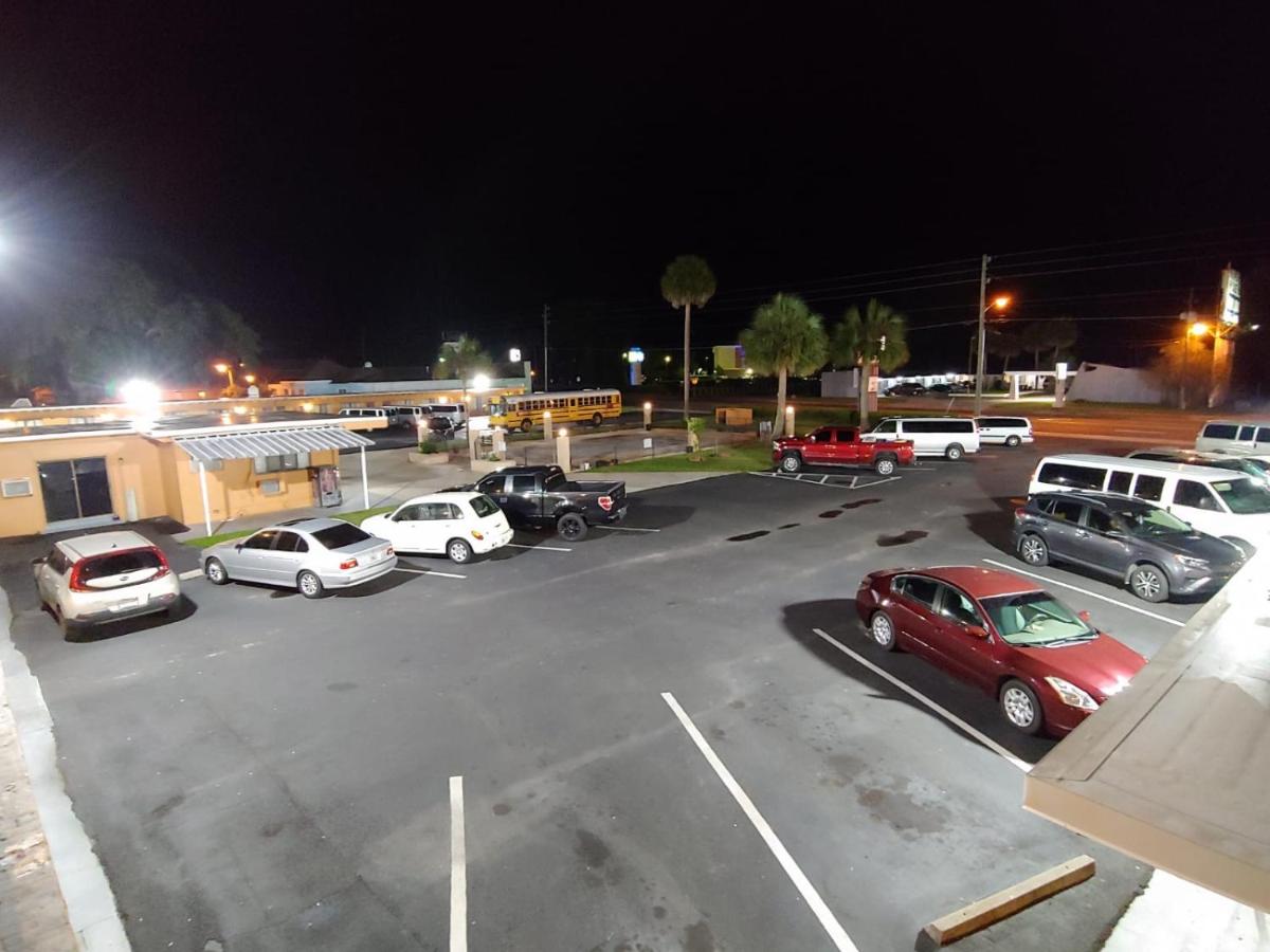 Relax Inn — photo 17