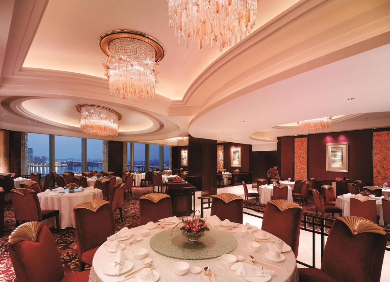 Shangri-la Guangzhou -Traffic free, 3 minutes walk to Canton Fair & Overseas Buyers Registration Service photo
