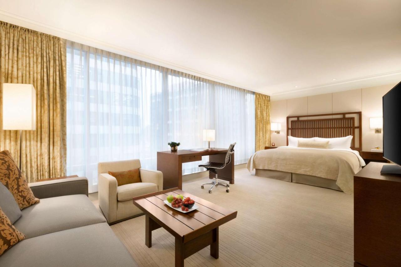 Shangri-La Vancouver photo