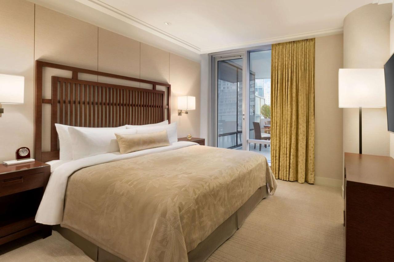 Shangri-La Vancouver photo