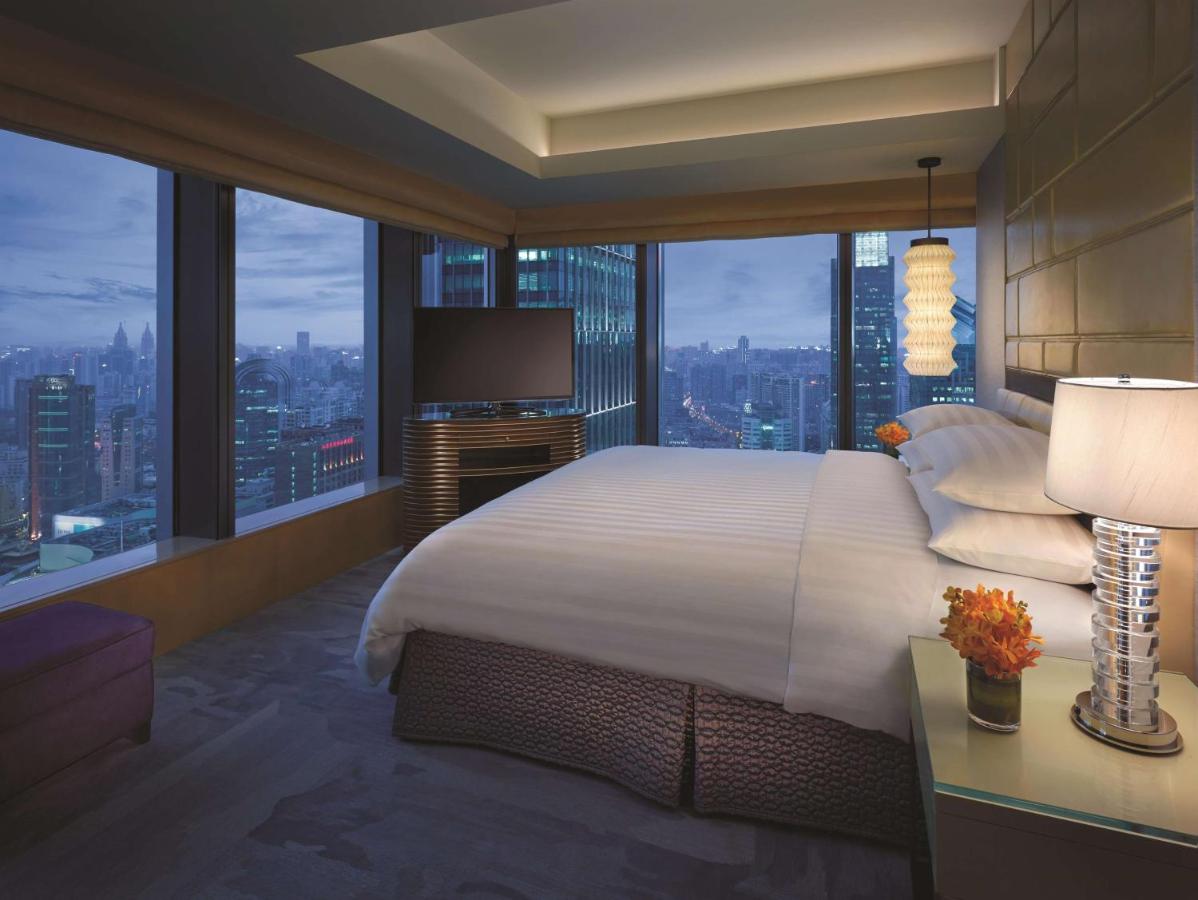 Jing An Shangri-La, Shanghai photo