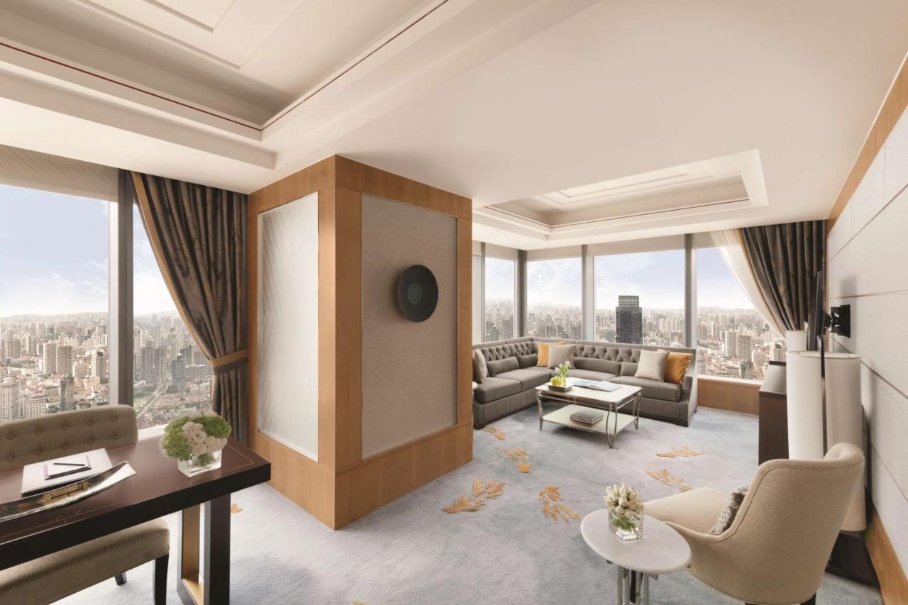 Jing An Shangri-La, Shanghai photo