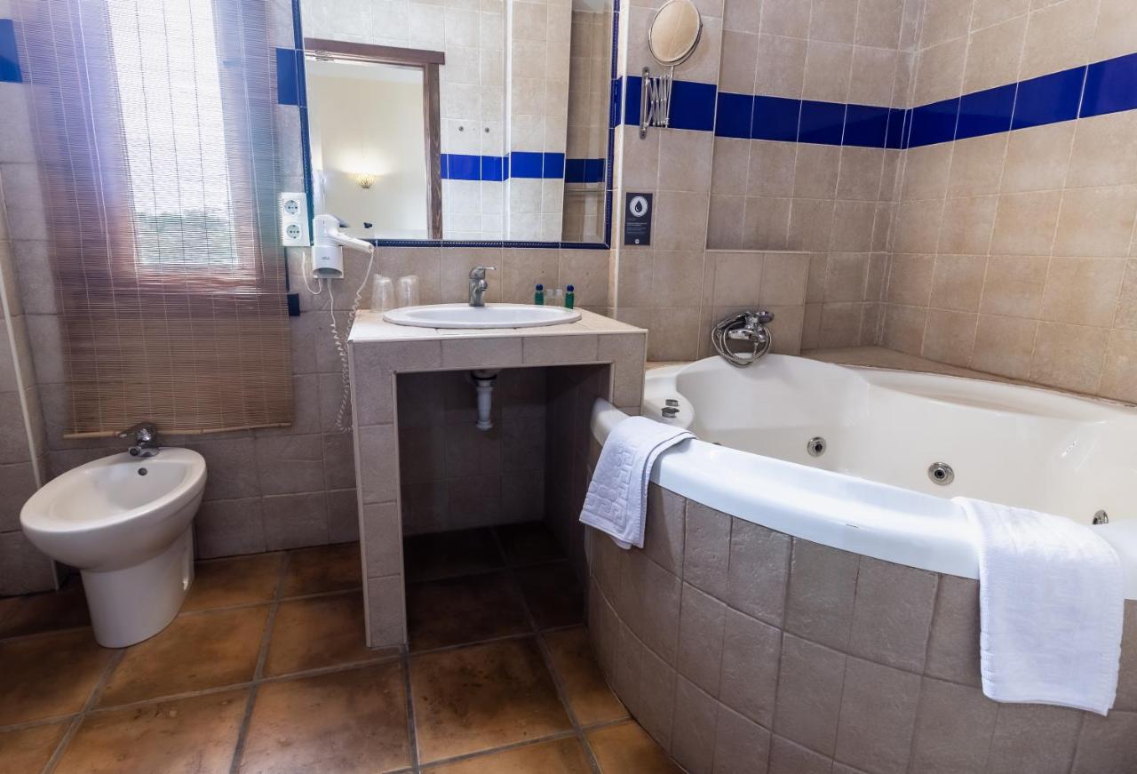 Hosteria Tierrallana by Juypehotel, El Provencio – Updated ...