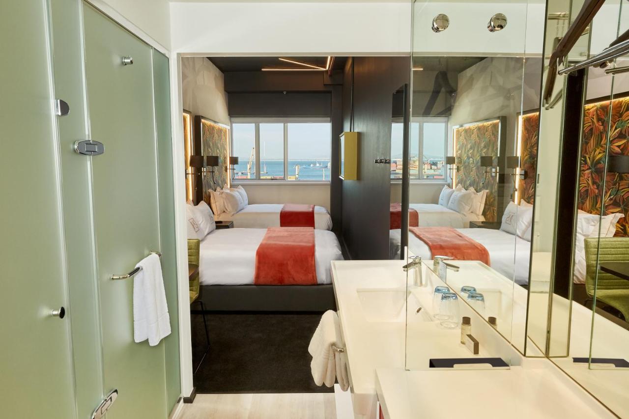 Hotel Sky Cape Town - 2
