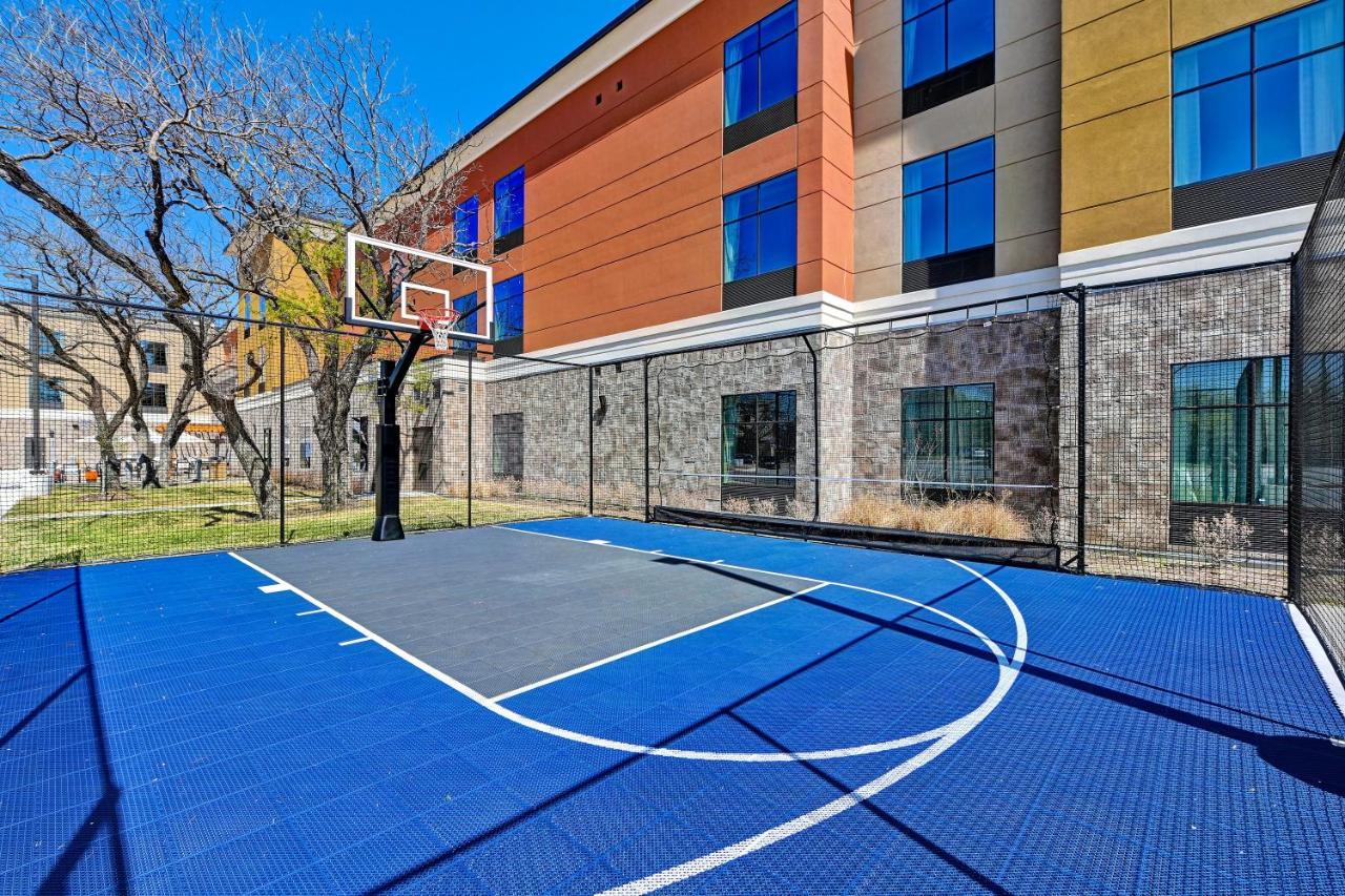 Tennis court: Homewood Suites By Hilton Austin/Cedar Park-Lakeline, Tx
