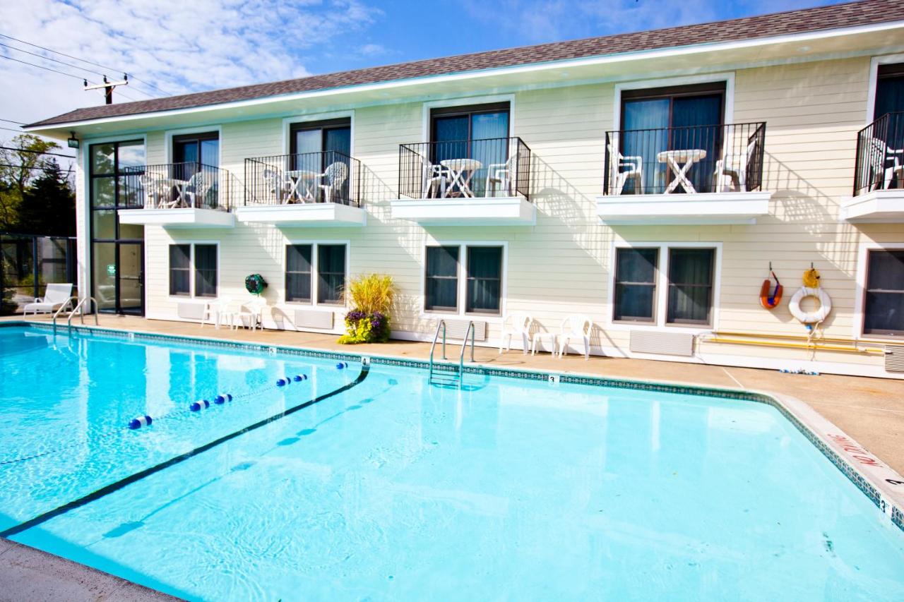 Holly Tree Resort — photo 10