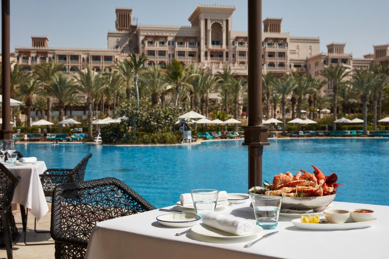 Jumeirah Al Qasr photo