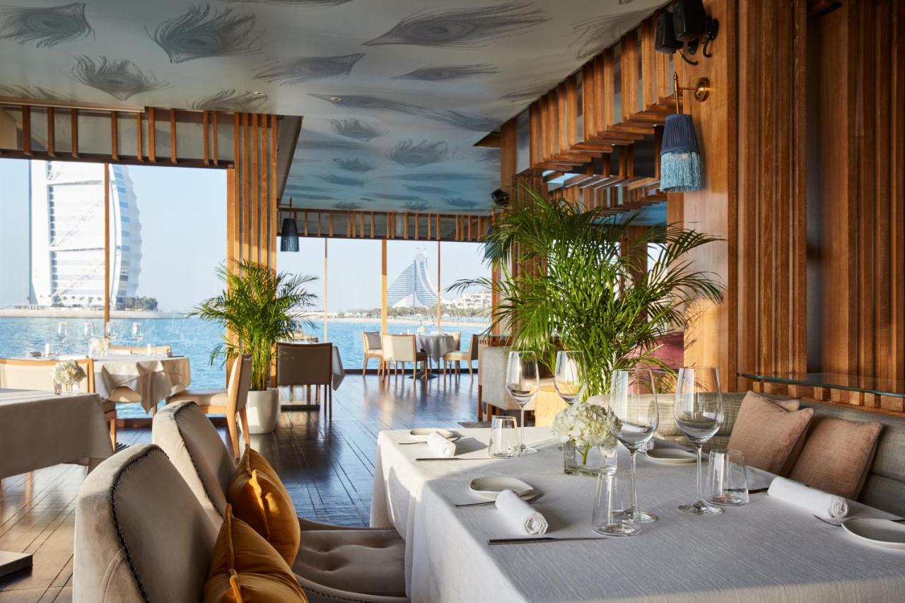 Jumeirah Al Qasr photo
