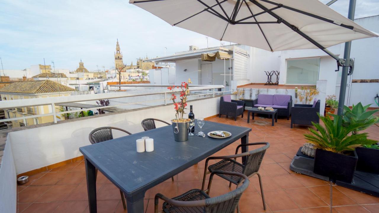 RentalSevilla Pasión en la Mestranza, Seville – Updated 2022 ...
