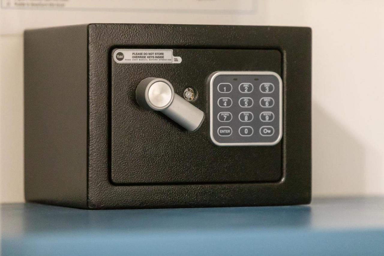 Comfy Vatican Suite - 5