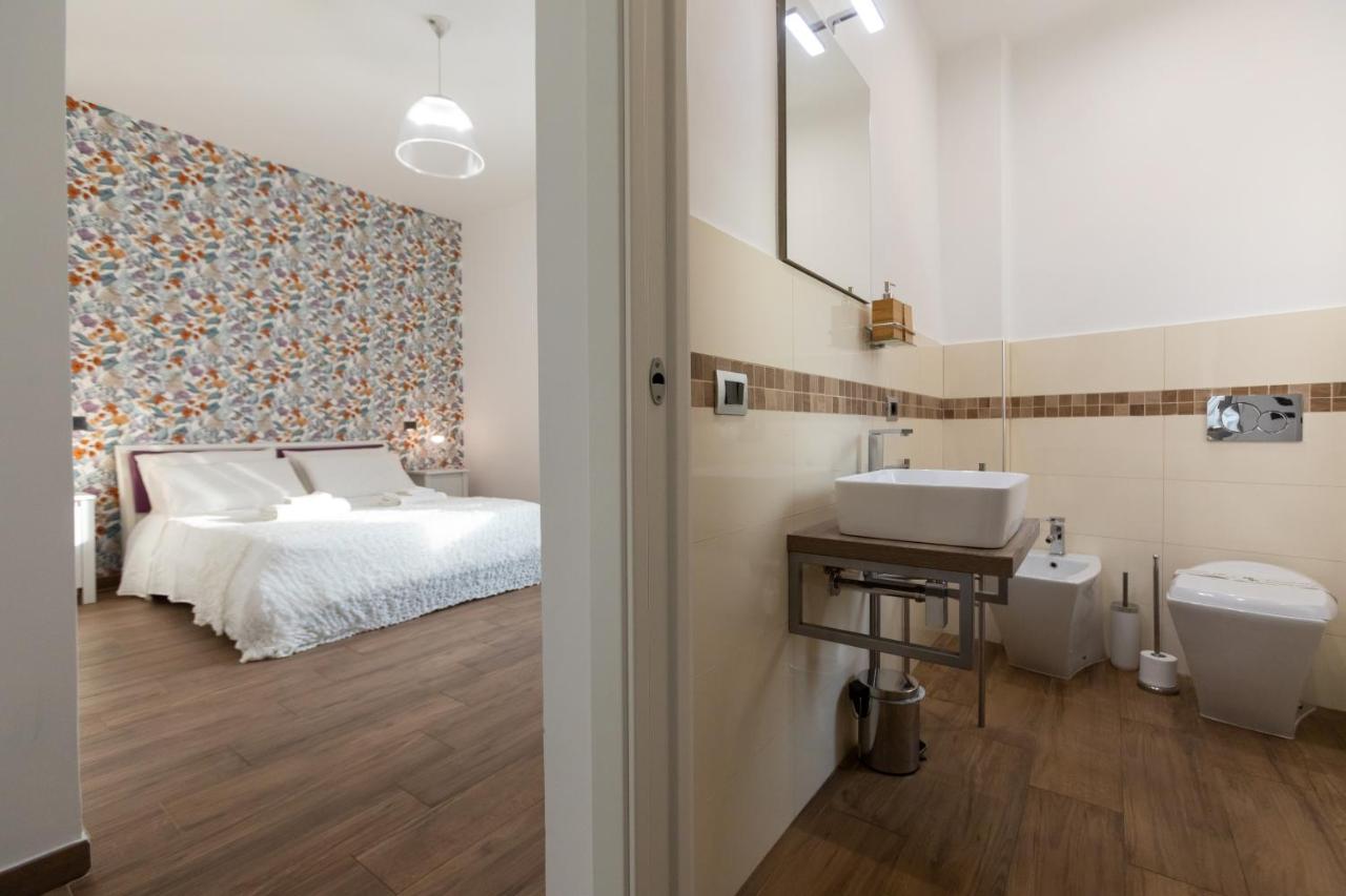 Comfy Vatican Suite - 3