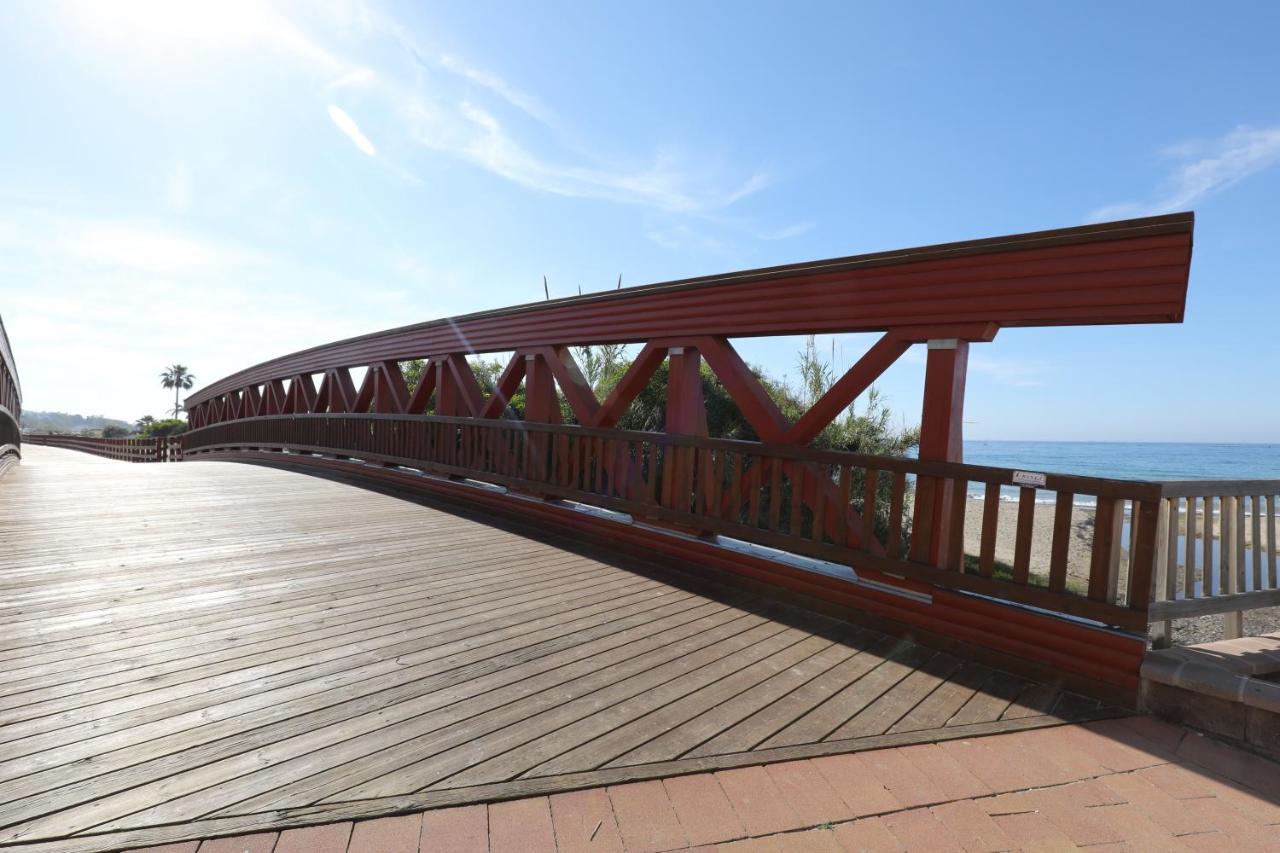 Banana Beach primera línea de playa, Marbella – Updated 2022 ...