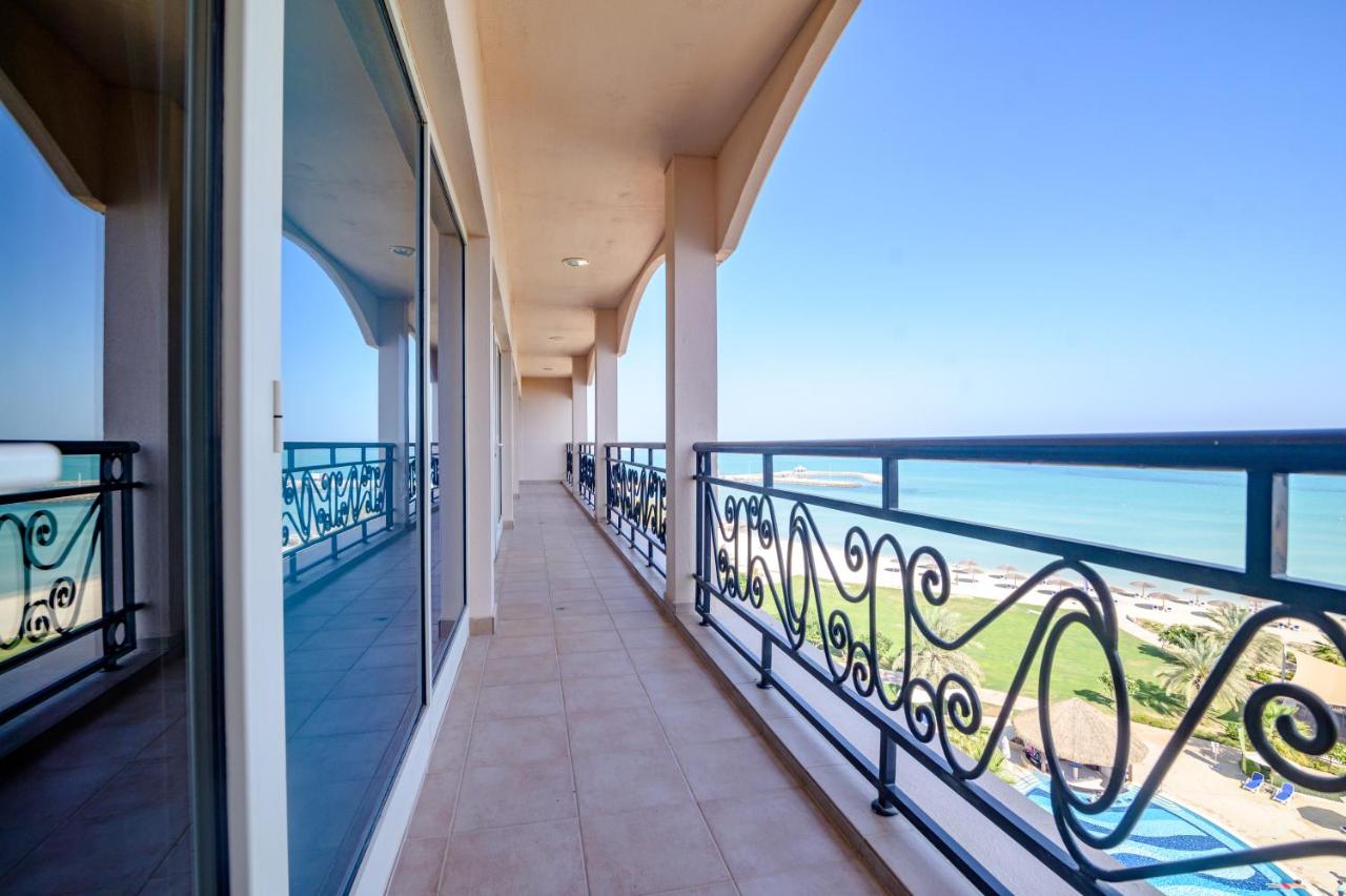 Presidential Suite with one bedroom, massive dining and living room, balcony, private terrace sea view 