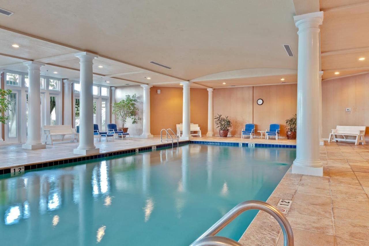 Heated swimming pool: The Beach Club Resort and Spa