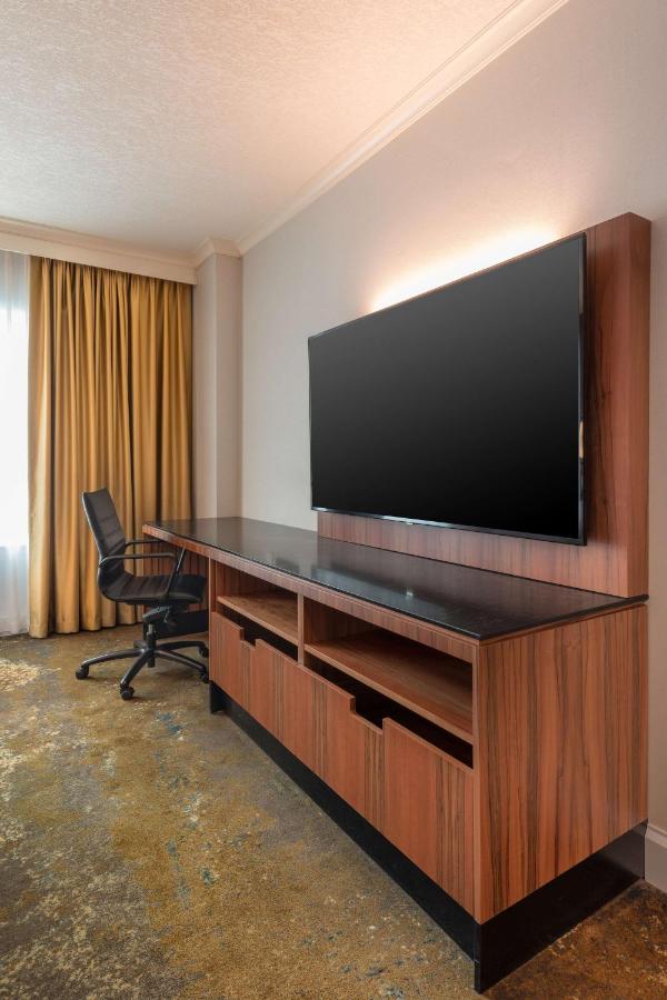 Hyatt Regency Calgary photo