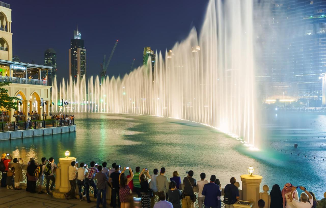 Mövenpick Hotel & Apartments Bur Dubai photo
