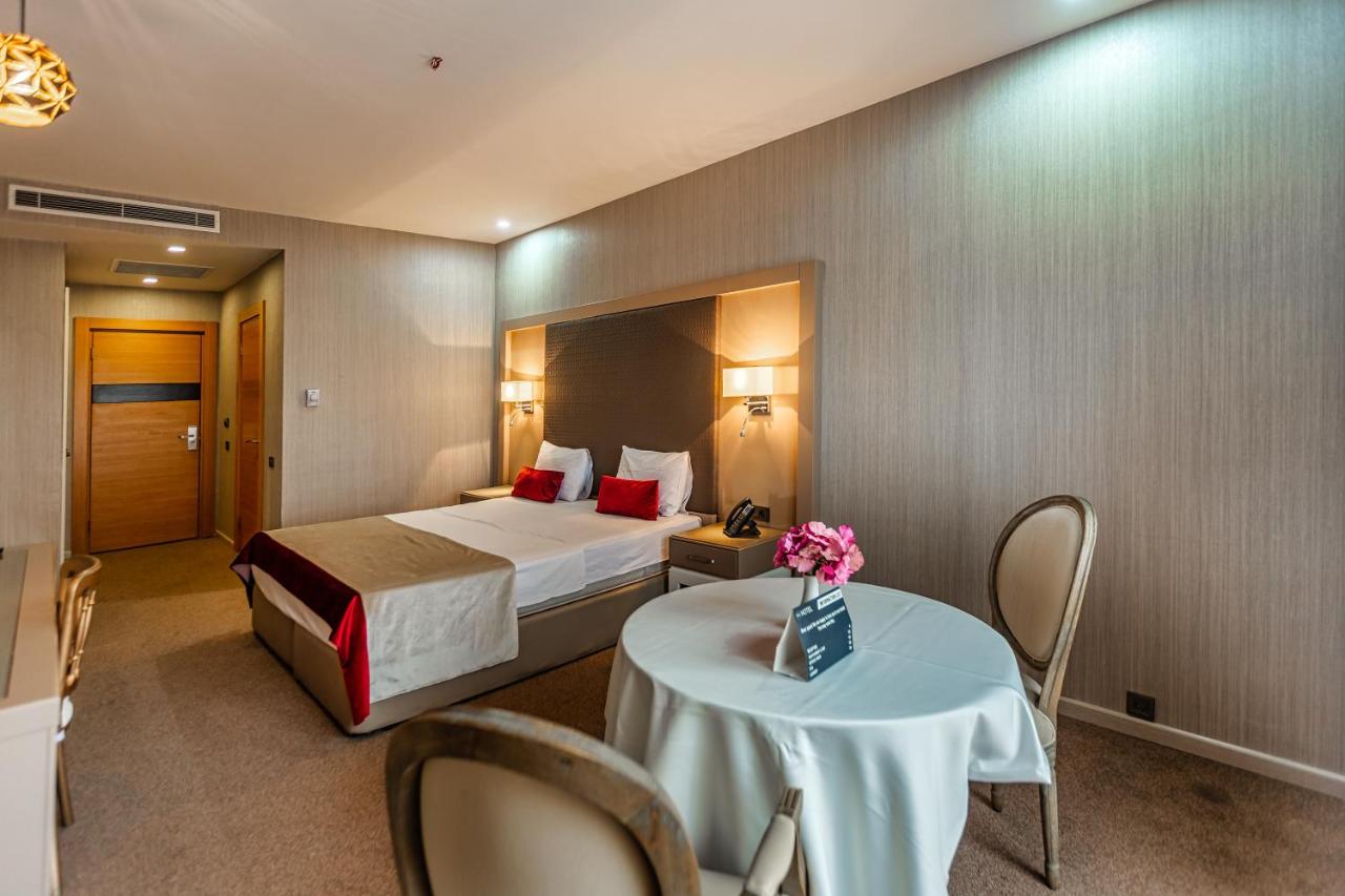 Sky Hotel Baku photo