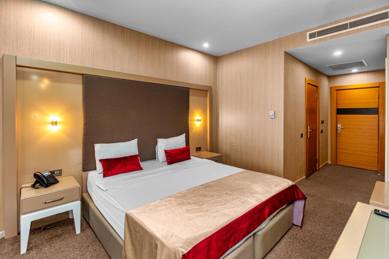 Sky Hotel Baku photo