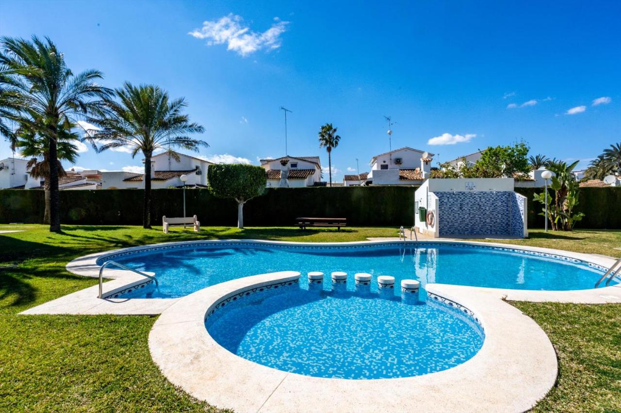 Urbanizacion La Naranja Apartment Sleeps 4 Pool, Denia ...