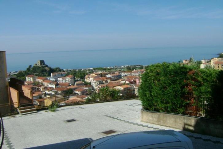Casa vacanza vista del mare photo