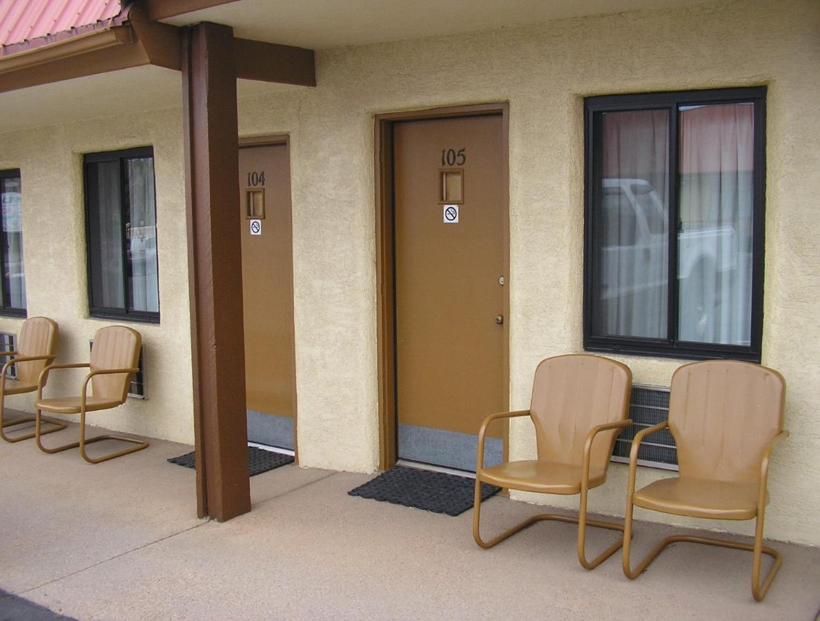 Mecca Motel — photo 11