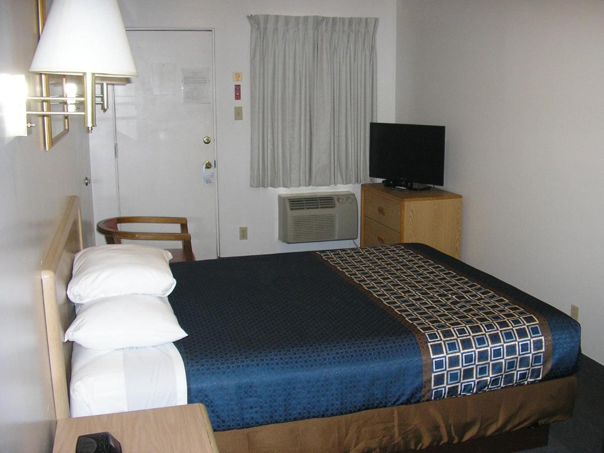 Mecca Motel — photo 12