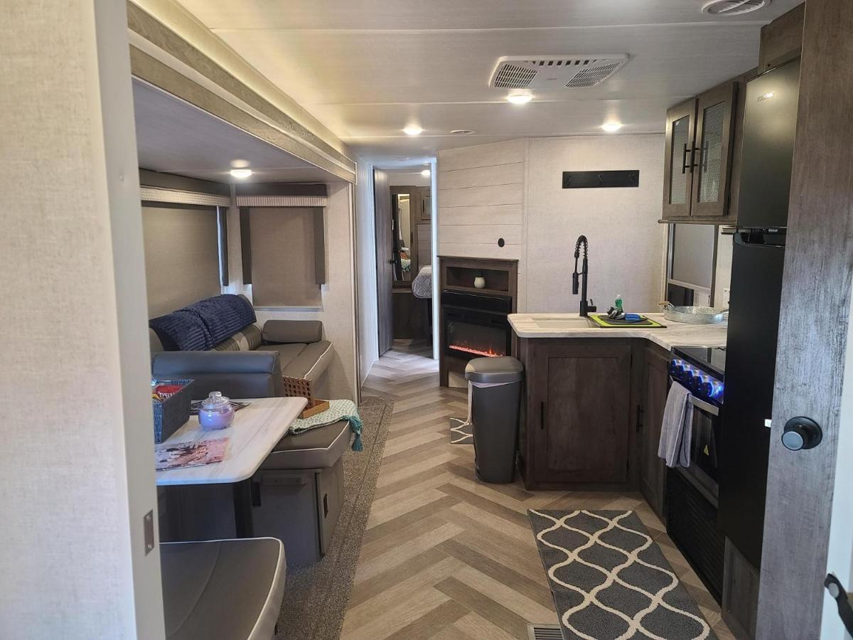 Grand Canyon RV Glamping — photo 23