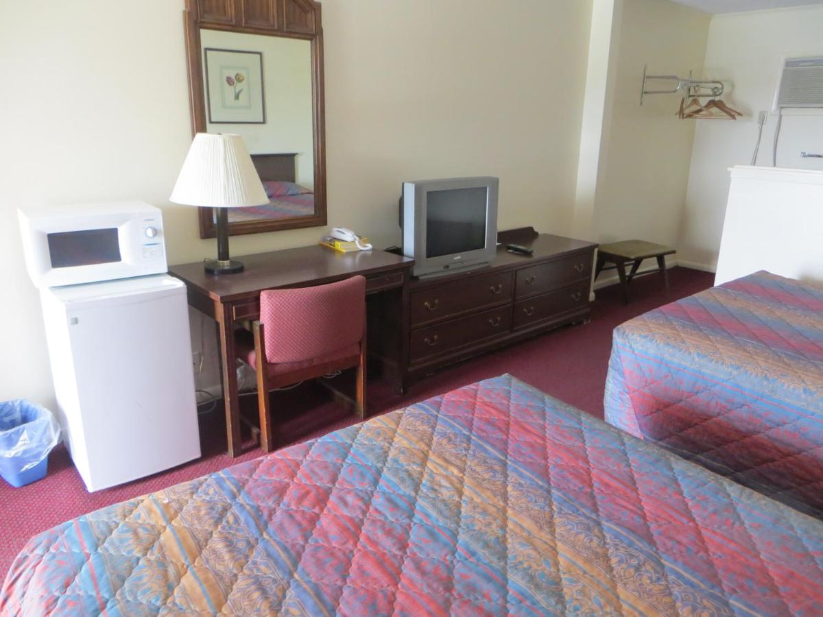 Traveler's Hotel — photo 9