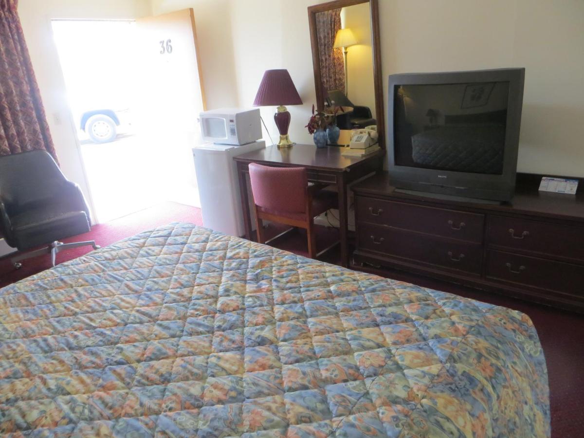 Traveler's Hotel — photo 13
