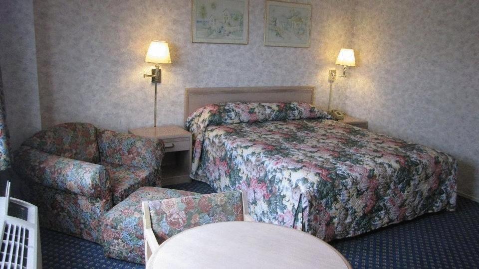 Nisei Inn — photo 6
