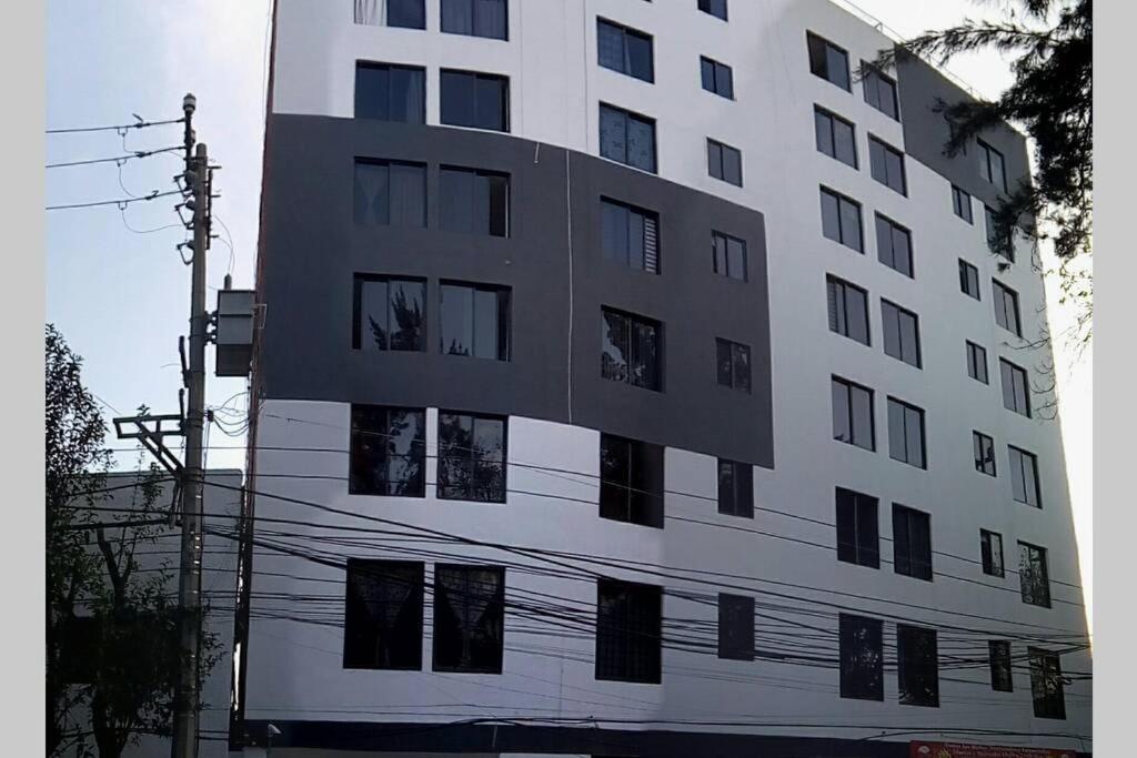 Departamento Alejandro - Completo y Amplio Departamento en una zona muy tranquila de la CDMX - 2