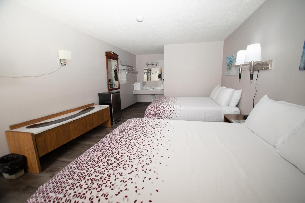 Arapahoe Motel — photo 11