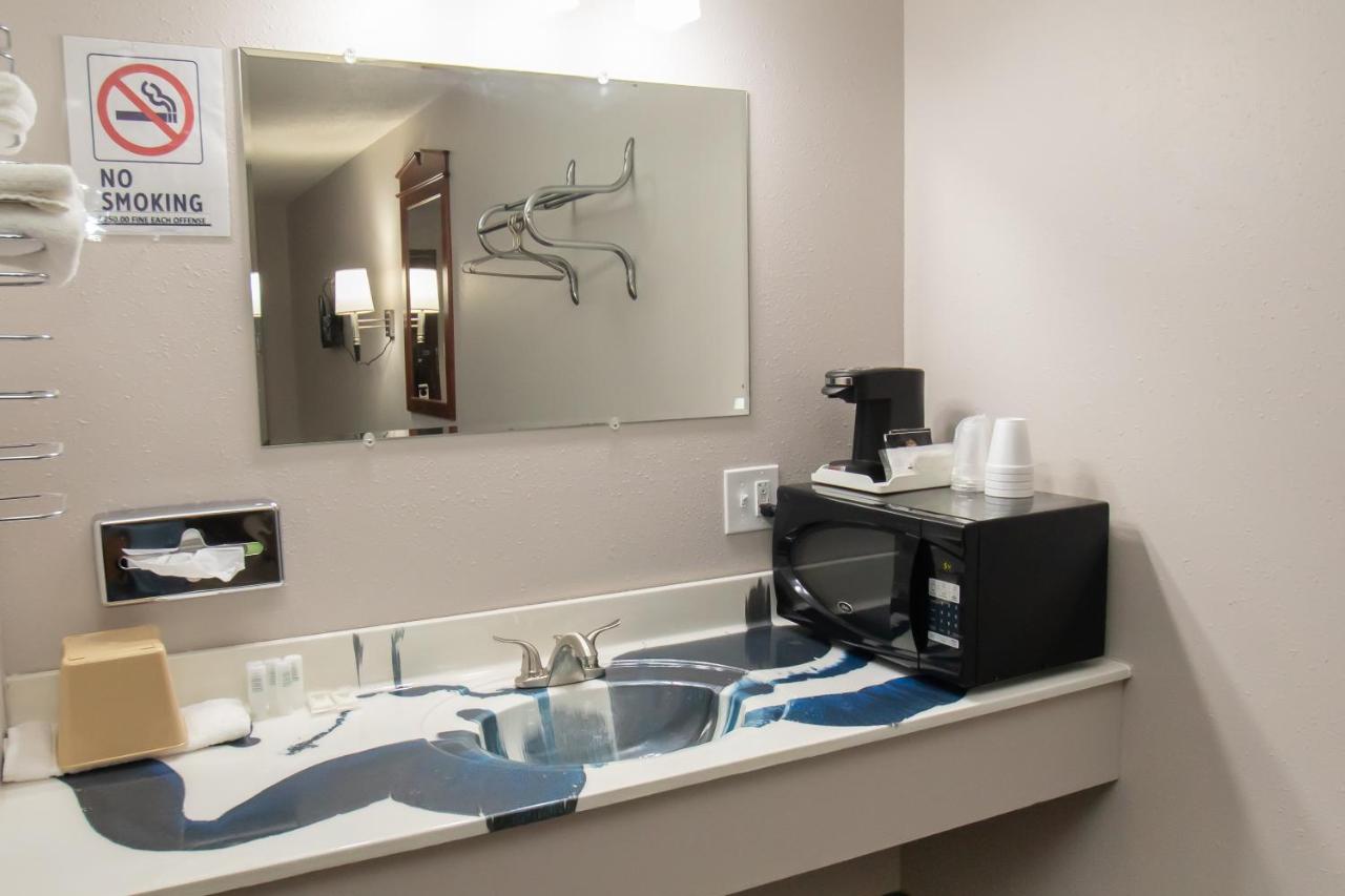 Arapahoe Motel — photo 14
