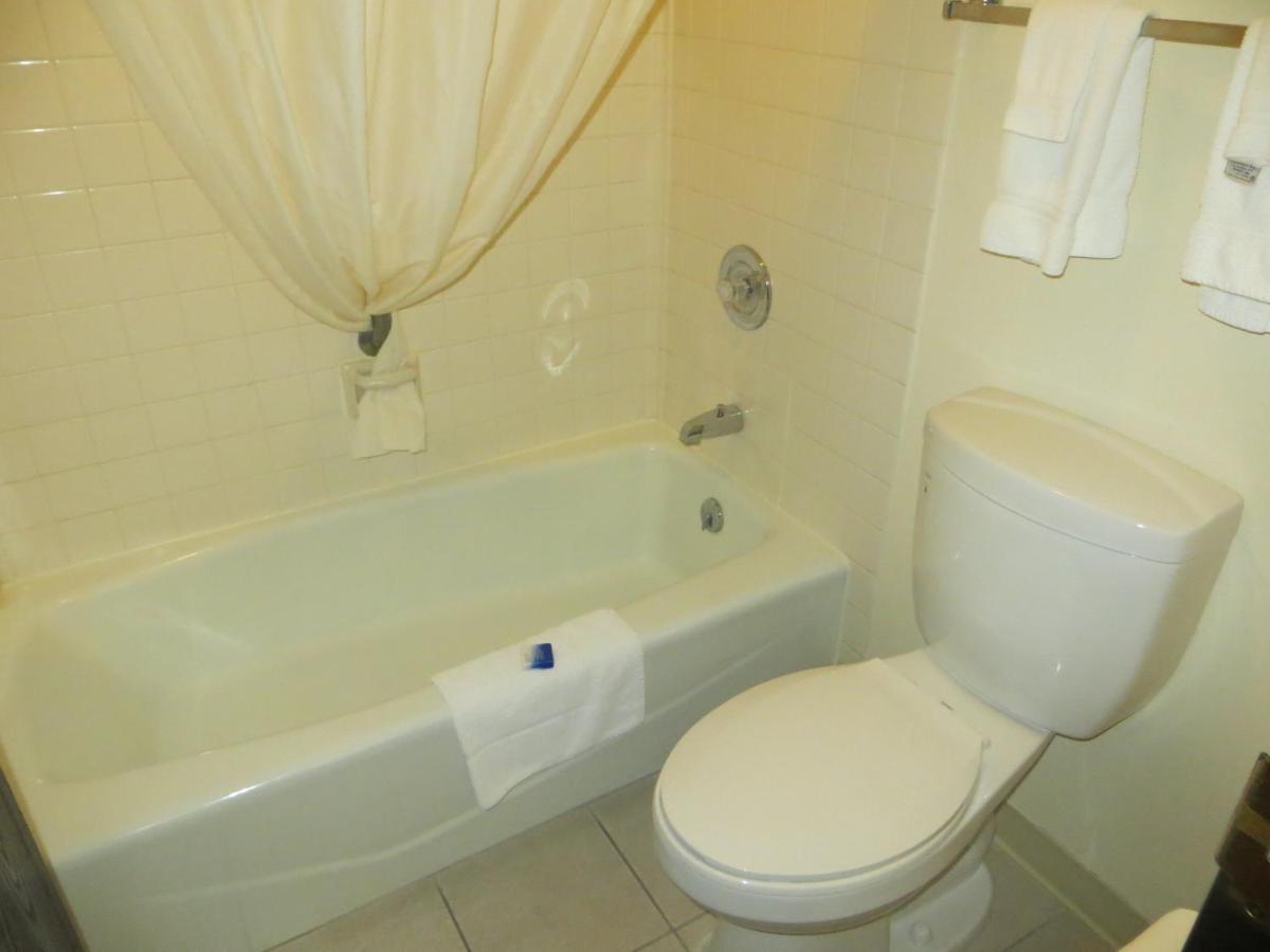 Red Coach Inn Newton — photo 10