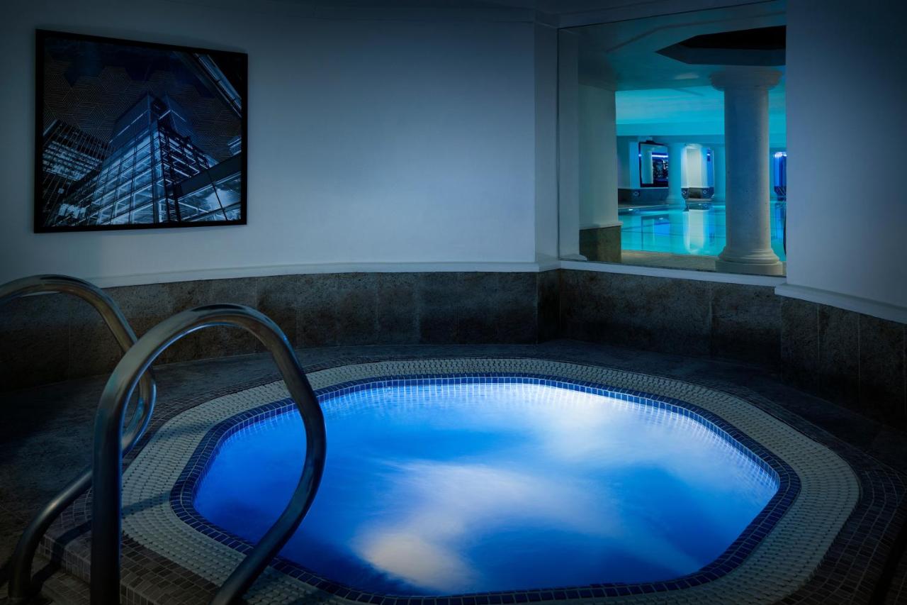 Heated swimming pool: Leonardo Royal Hotel London City - Tower of London
