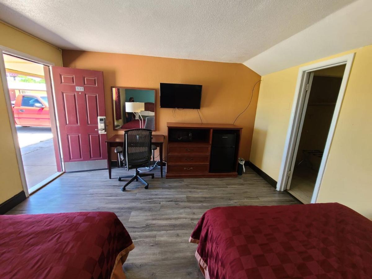 America's Value Inn — photo 13
