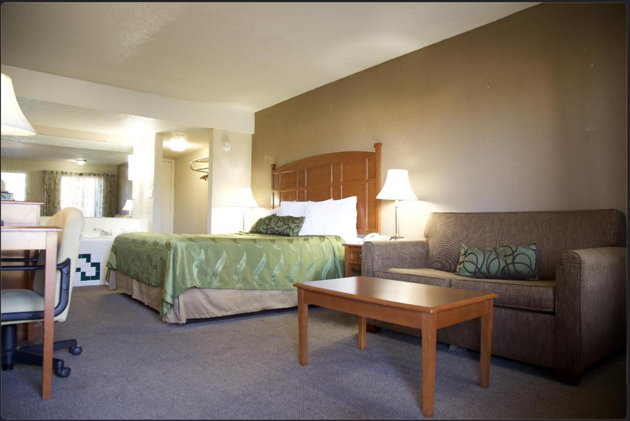 Doe River Inn-Elizabethton — photo 16