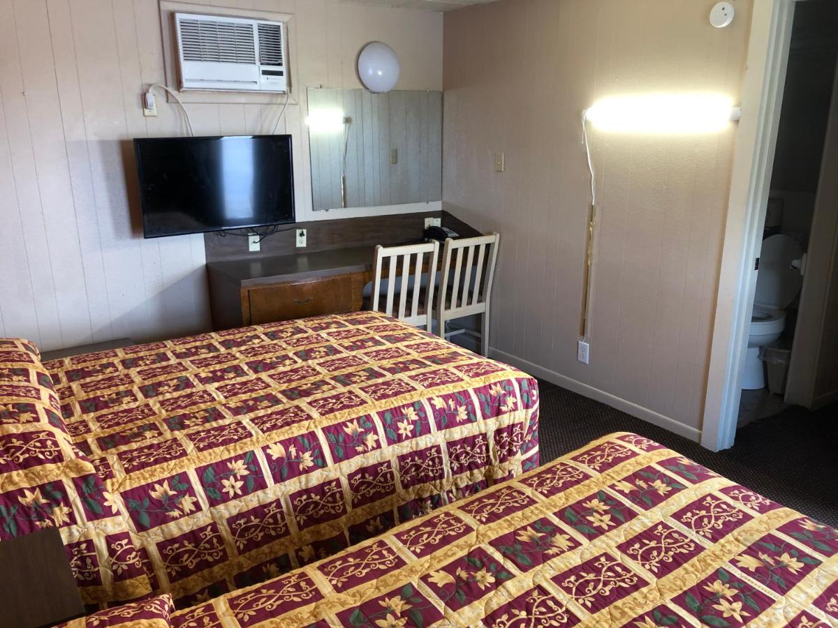 Budget Inn — photo 15